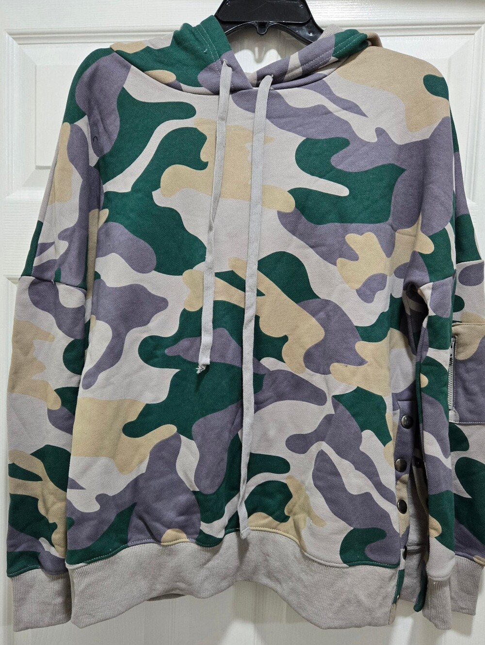 NWT Mazik Camo Hoodie Sweatshirt Snap Side Utility Pocket Camouflage Medium M